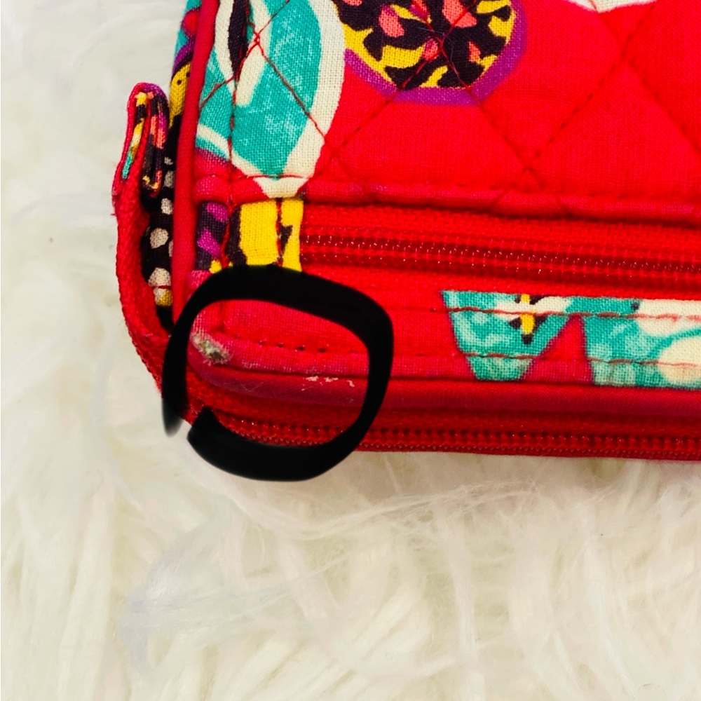 Vera Bradley Red Floral Quilted Cottagecore Wristlet - Picture 6 of 8